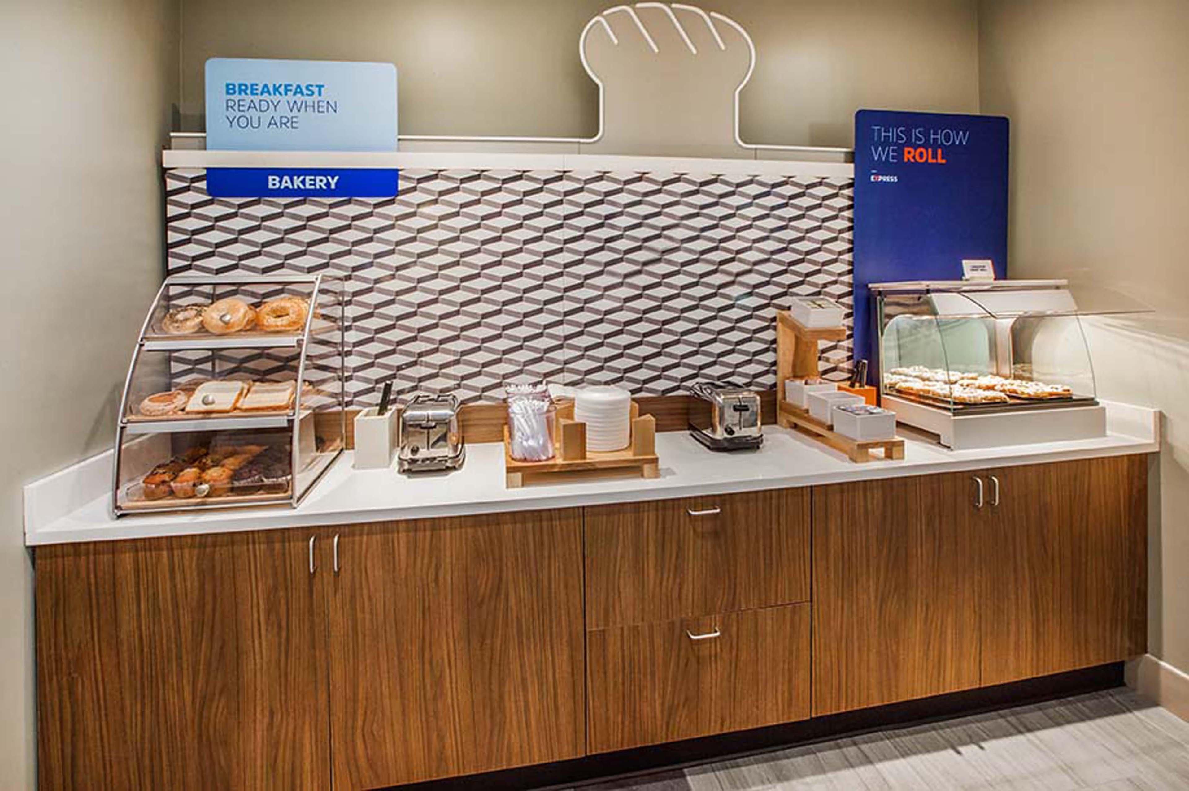 Holiday Inn Express & Suites Smithfield - Providence By Ihg Eksteriør billede