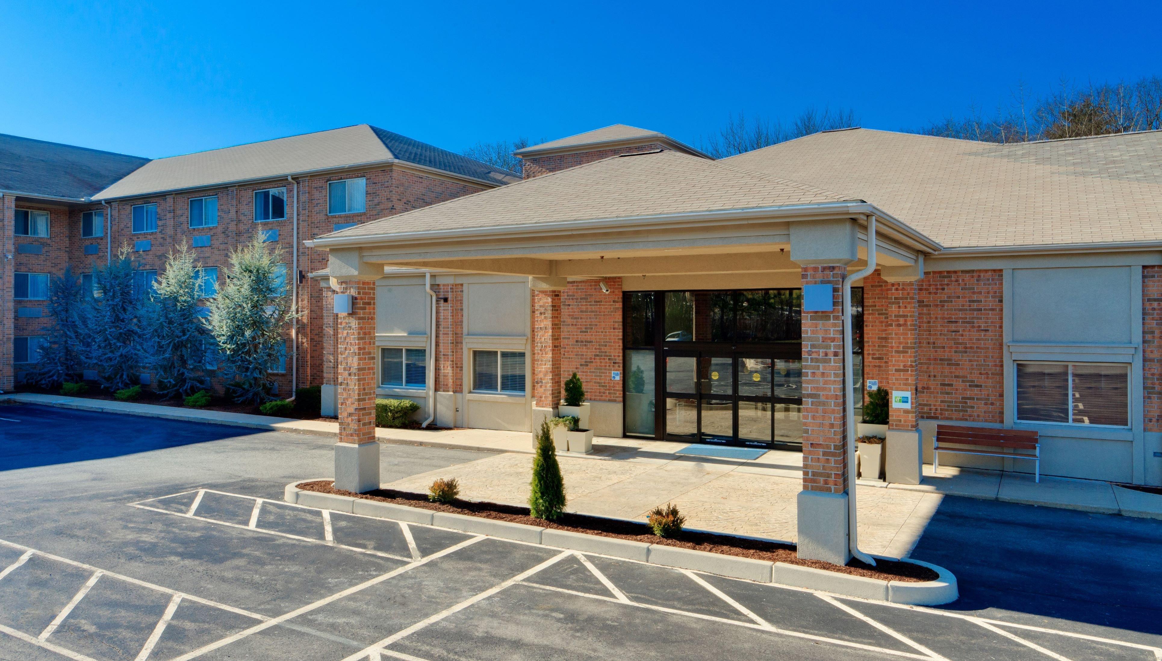 Holiday Inn Express & Suites Smithfield - Providence By Ihg Eksteriør billede